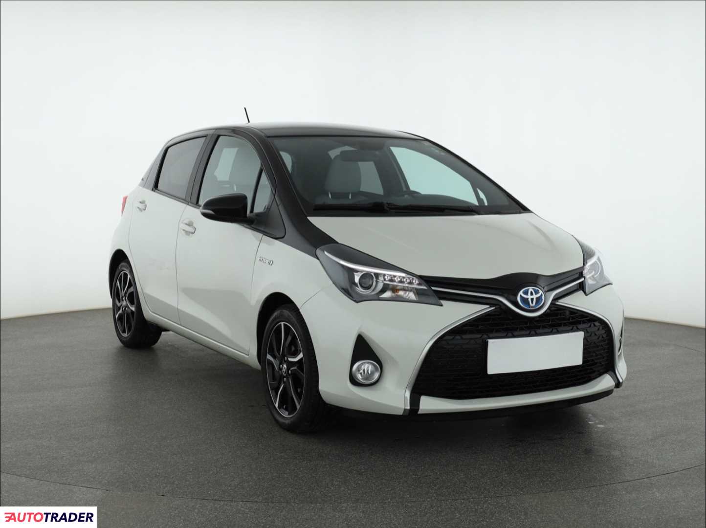 Toyota Yaris 2016 1.5 99 KM