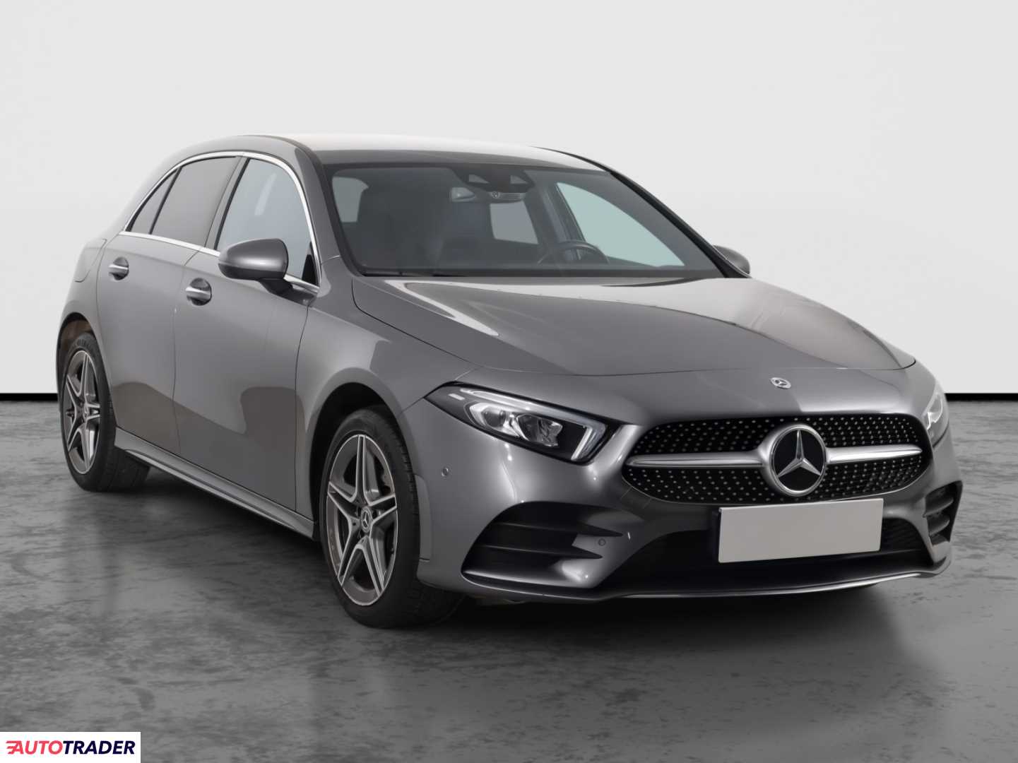 Mercedes A-klasa 2022 1.3 214 KM
