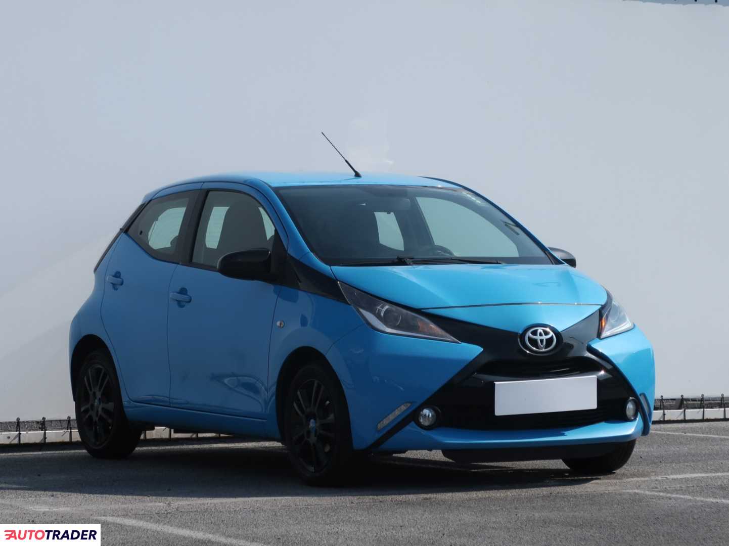 Toyota Aygo 2016 1.0 68 KM Toyota Aygo 2016 1.0 68 KM