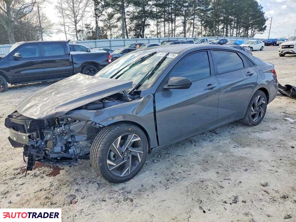 Hyundai Elantra 2025 2