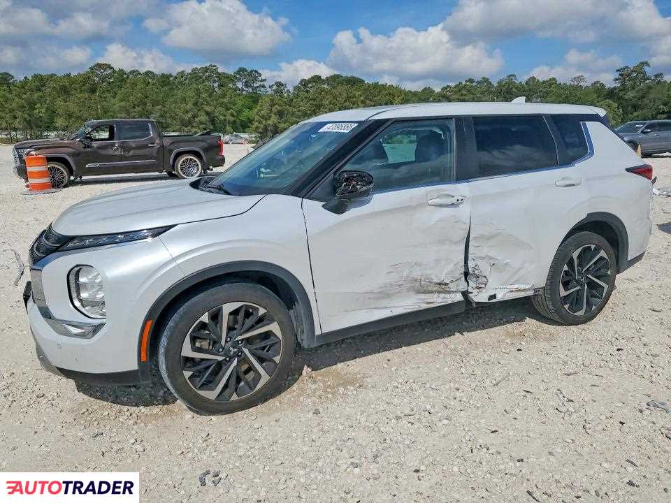Mitsubishi Outlander 2023 2