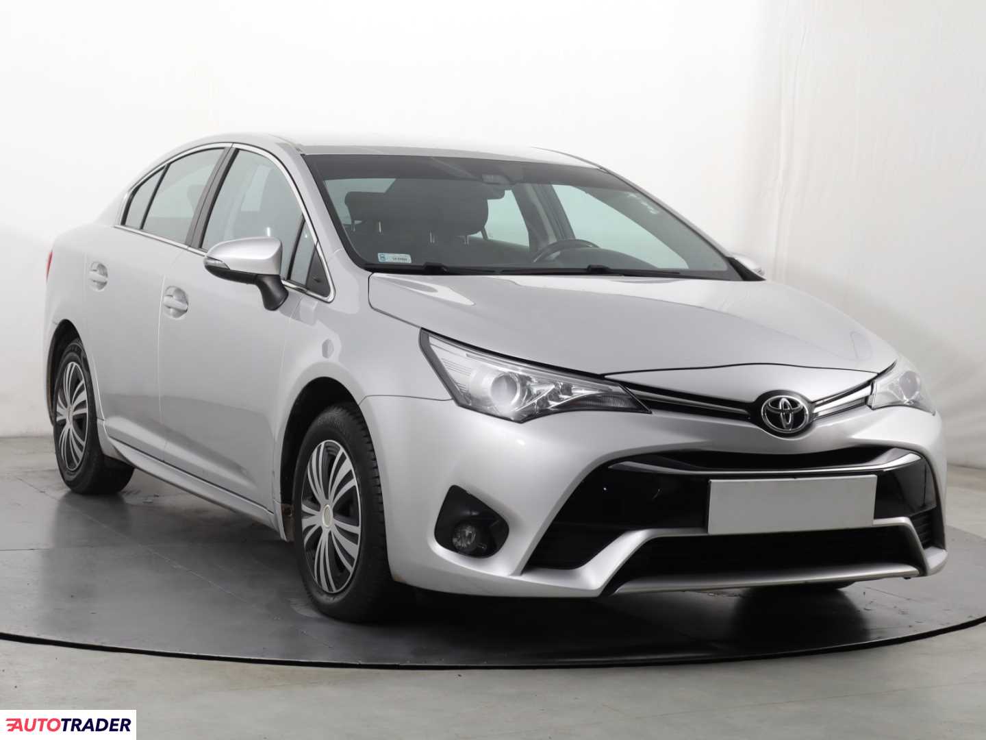 Toyota Avensis 2018 1.8 144 KM