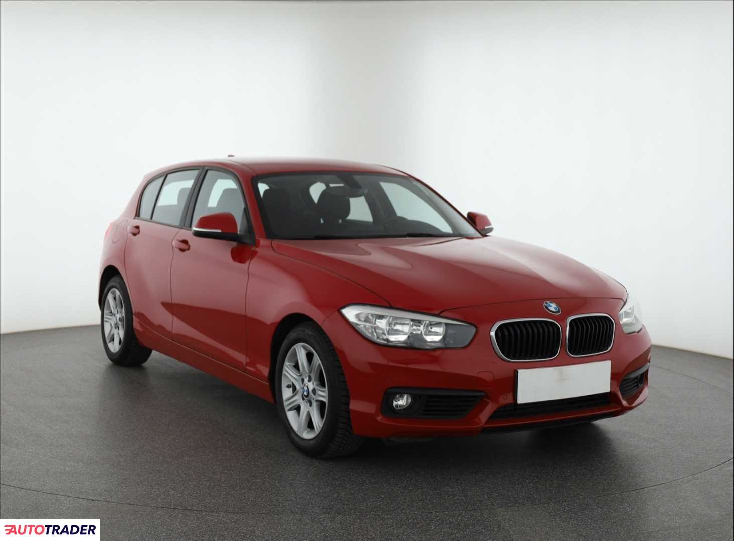 BMW 118 2015 1.5 134 KM