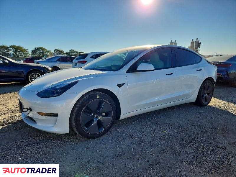 Tesla Model 3 2023