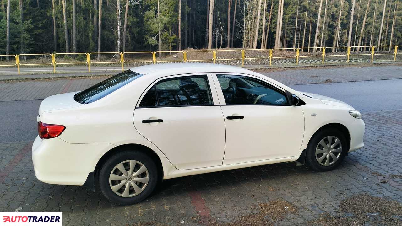 Toyota Corolla 2008 1.4 90 KM