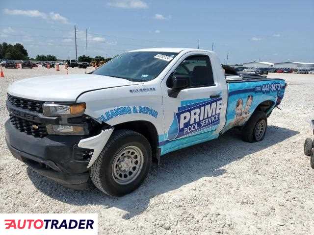 Chevrolet Silverado 2021 4
