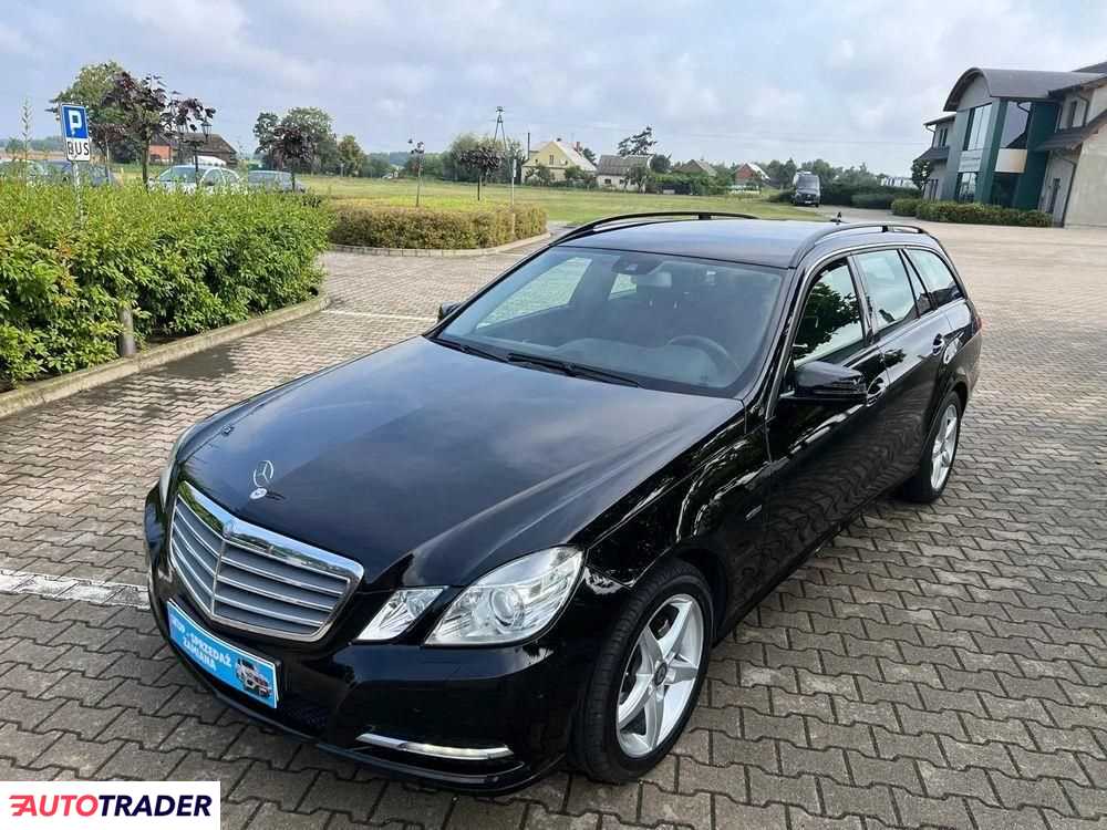 Mercedes E-klasa 2012 2.1 136 KM