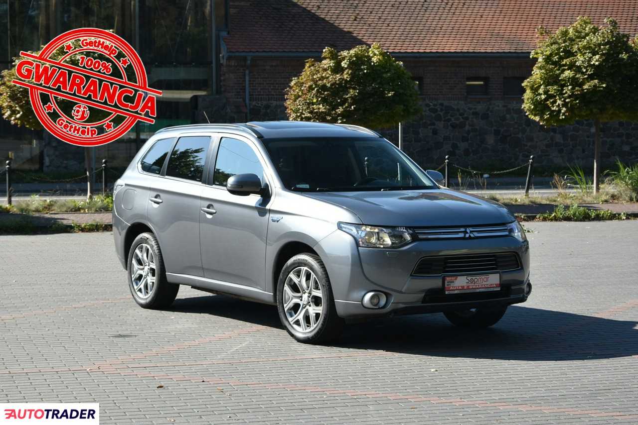 Mitsubishi Outlander 2013 2.0 203 KM
