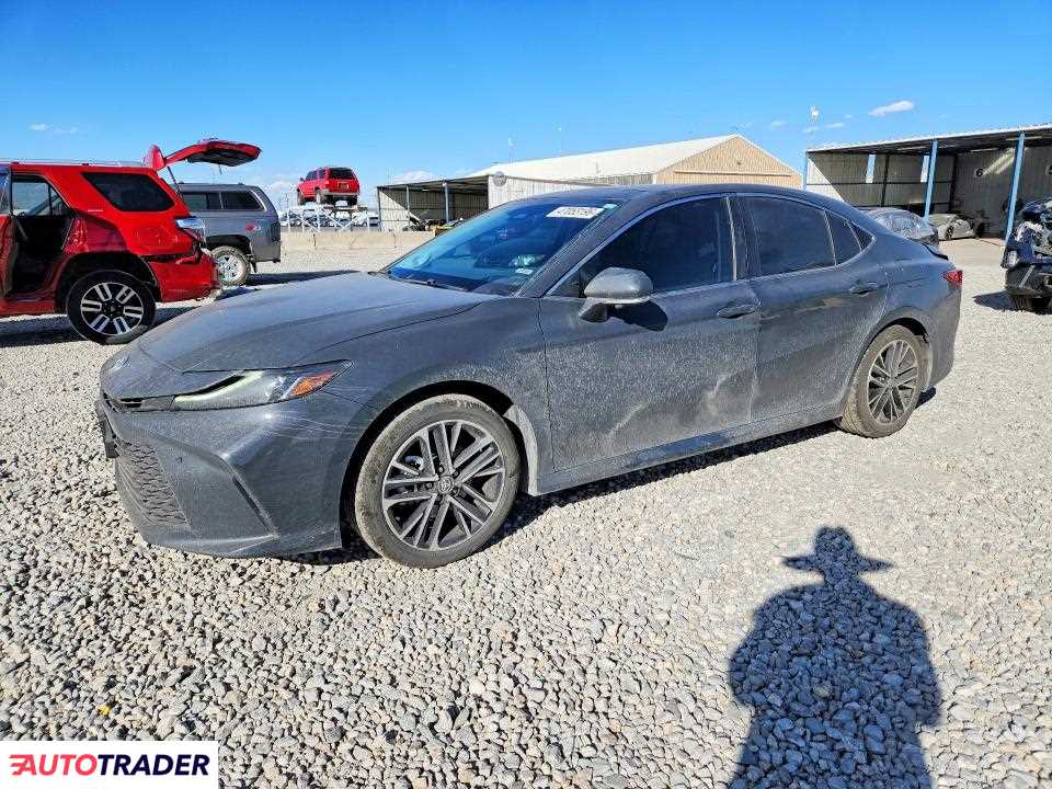 Toyota Camry 2025 2