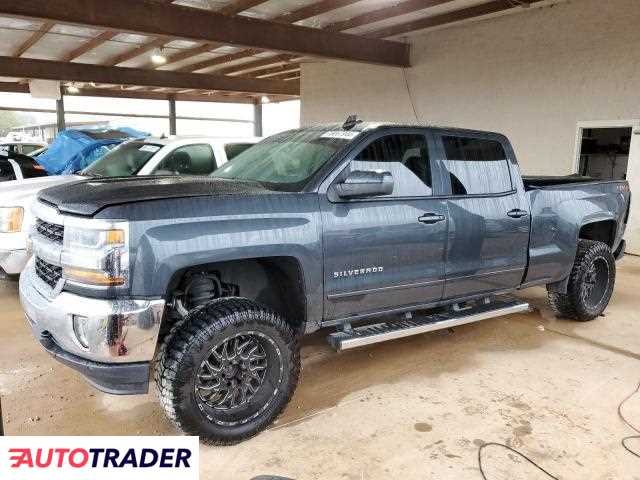 Chevrolet Silverado 5.0 benzyna 2018r. (TANNER)