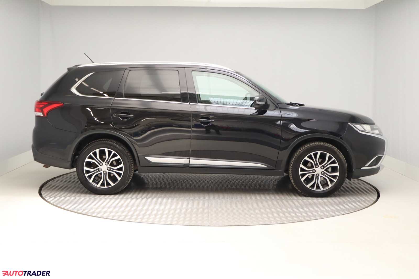 Mitsubishi Outlander 2016 2.3 147 KM