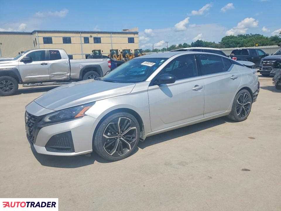 Nissan Altima 2023 2