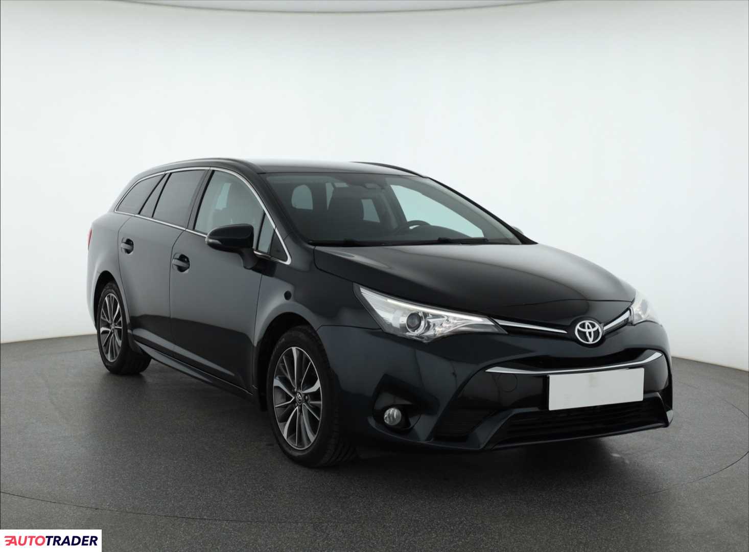 Toyota Avensis 2017 2.0 140 KM