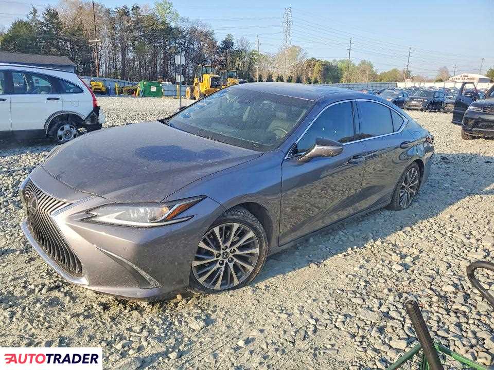Lexus ES 2021 3