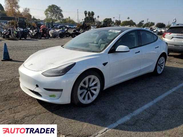 Tesla Model 3 benzyna 2023r. (VAN NUYS)