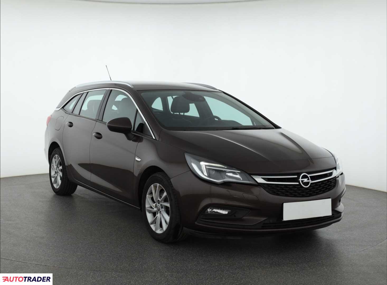 Opel Astra 2017 1.6 134 KM