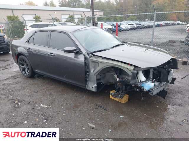 Chrysler 300C 2022 3