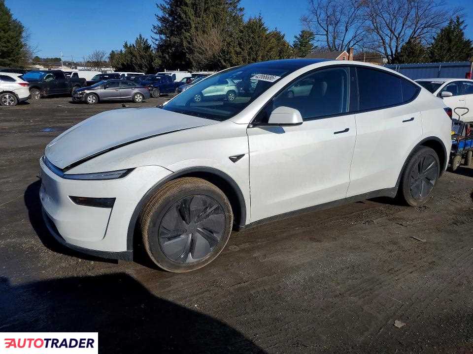 Tesla Model Y 2026