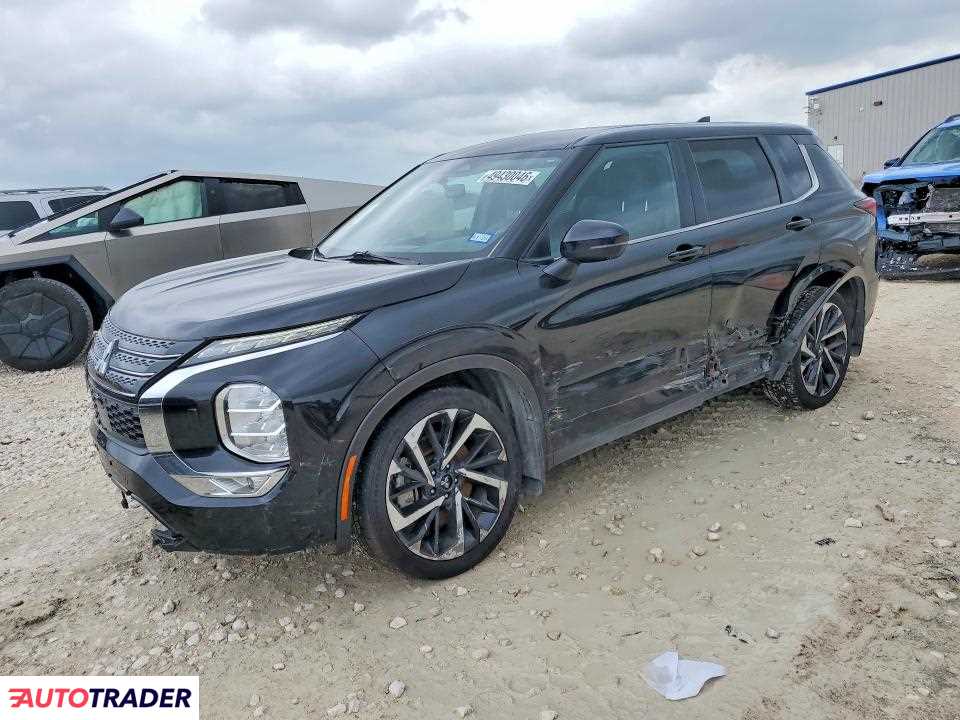 Mitsubishi Outlander 2022 2