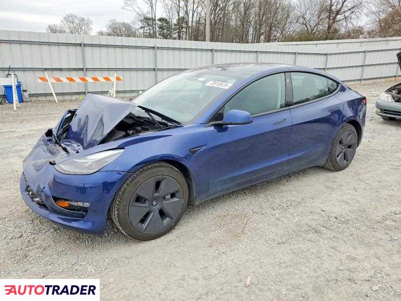 Tesla Model 3 2023