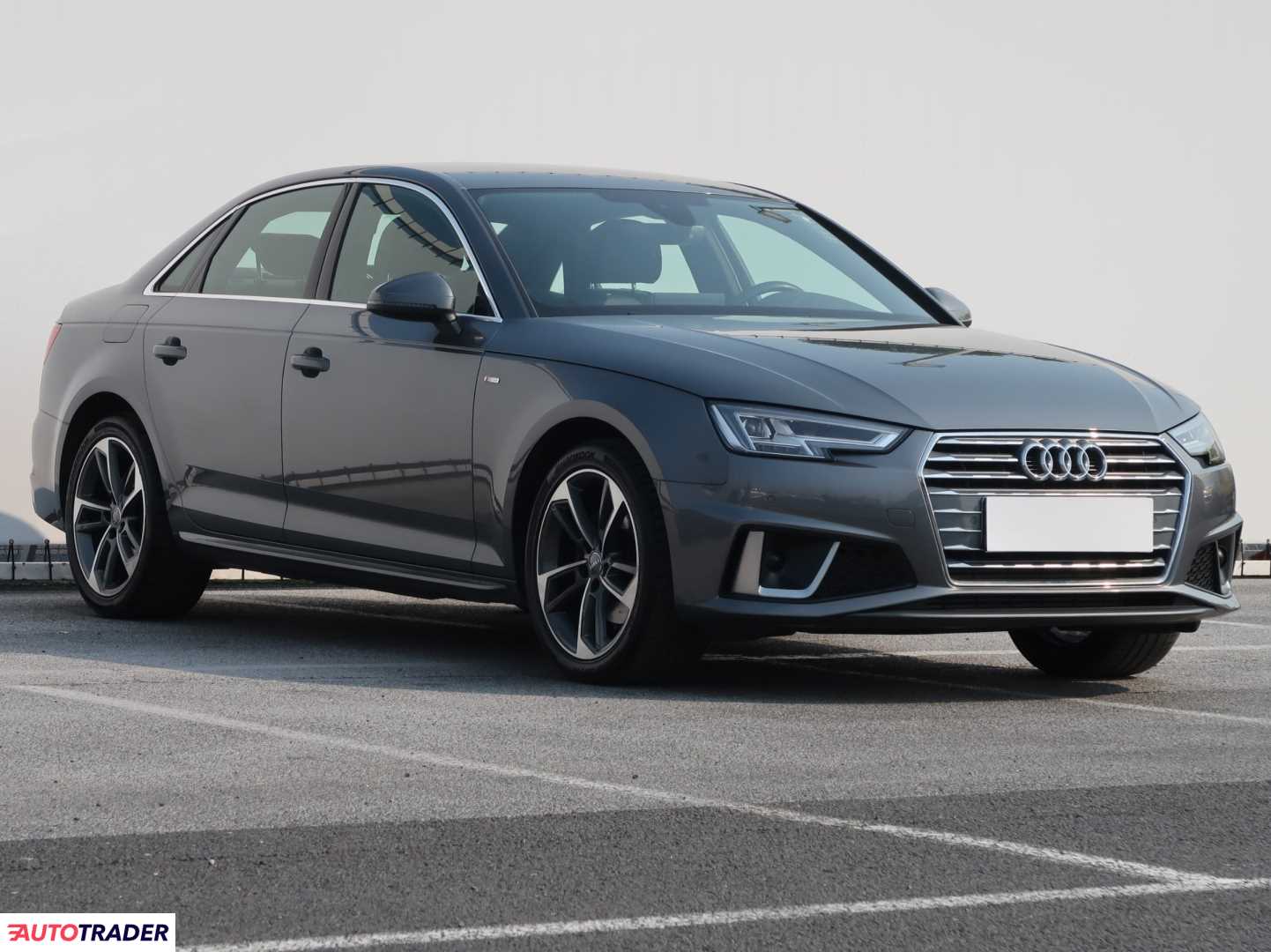 Audi A4 2019 2.0 147 KM