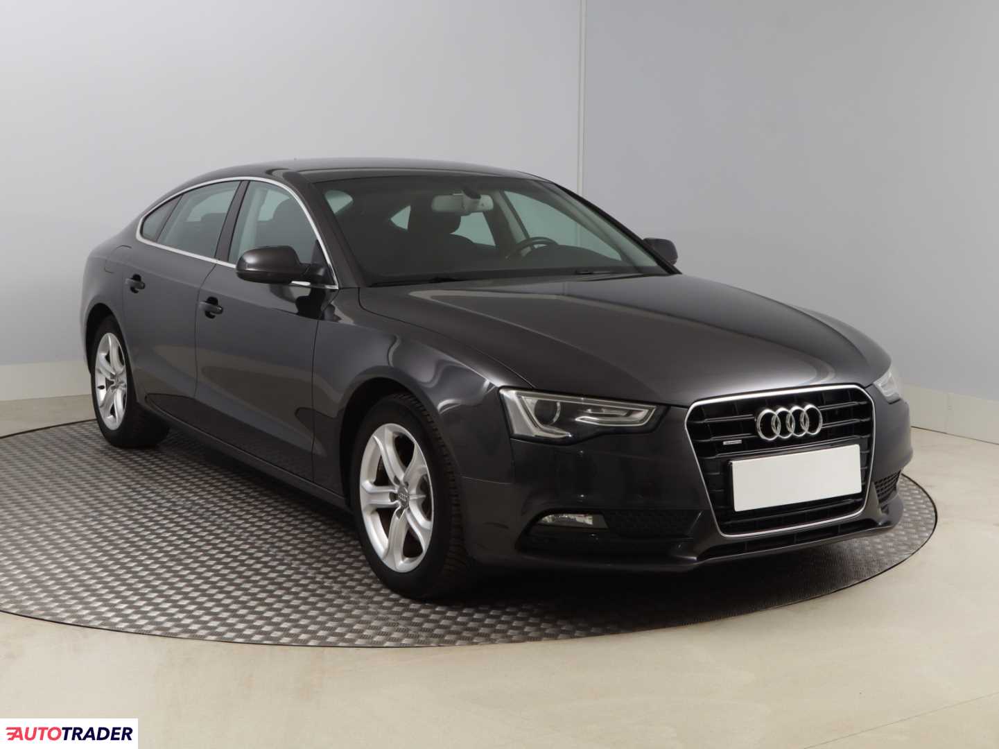 Audi A5 2011 2.0 207 KM
