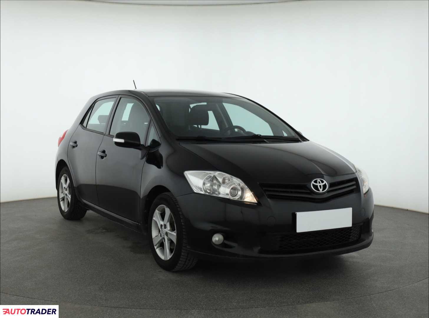 Toyota Auris 2010 1.6 130 KM