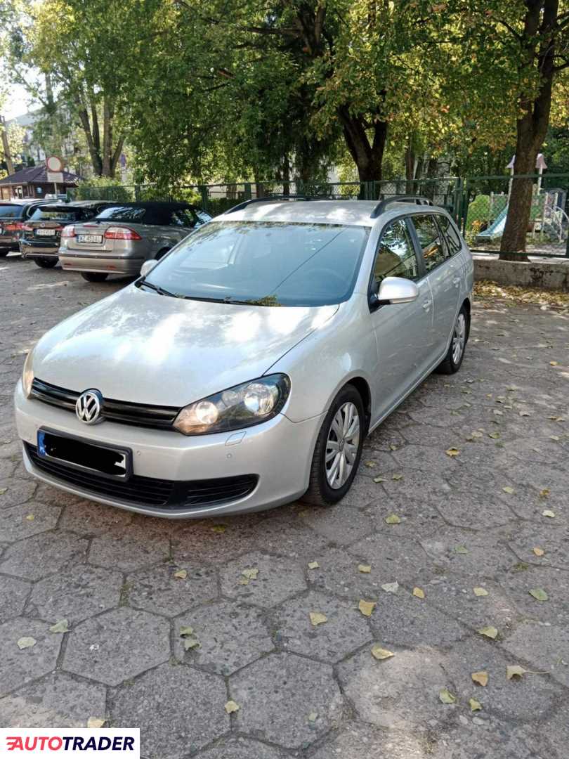 Volkswagen Golf 2011 1.6 90 KM