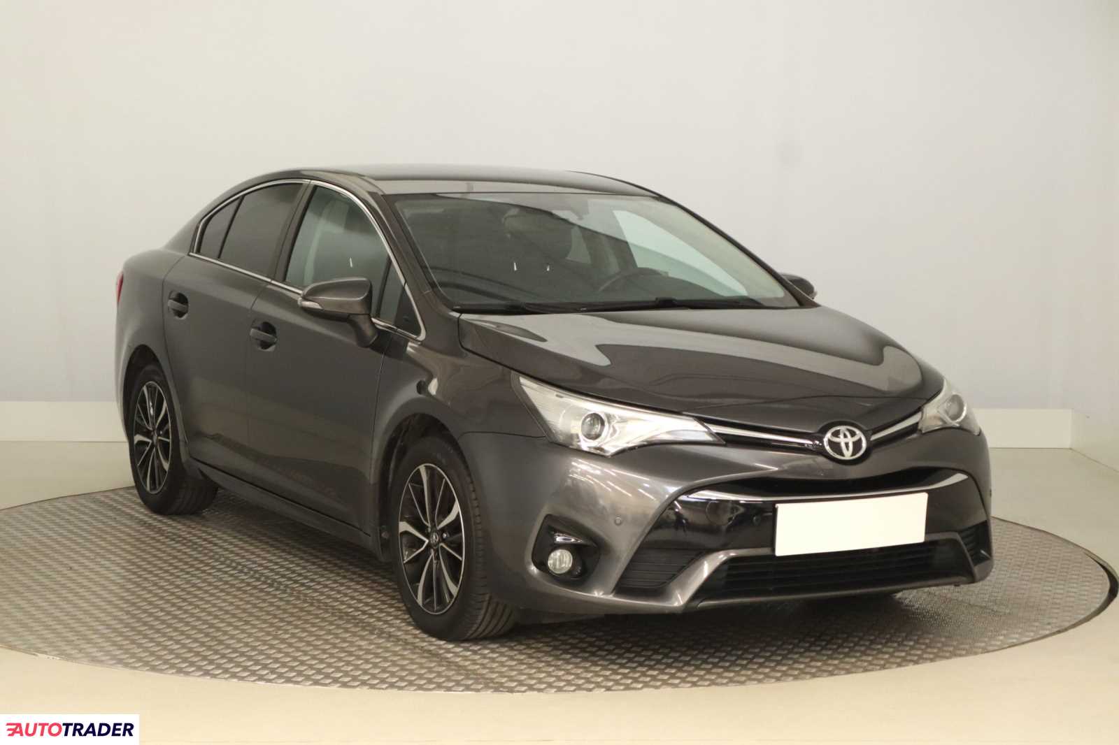 Toyota Avensis 2018 2.0 140 KM