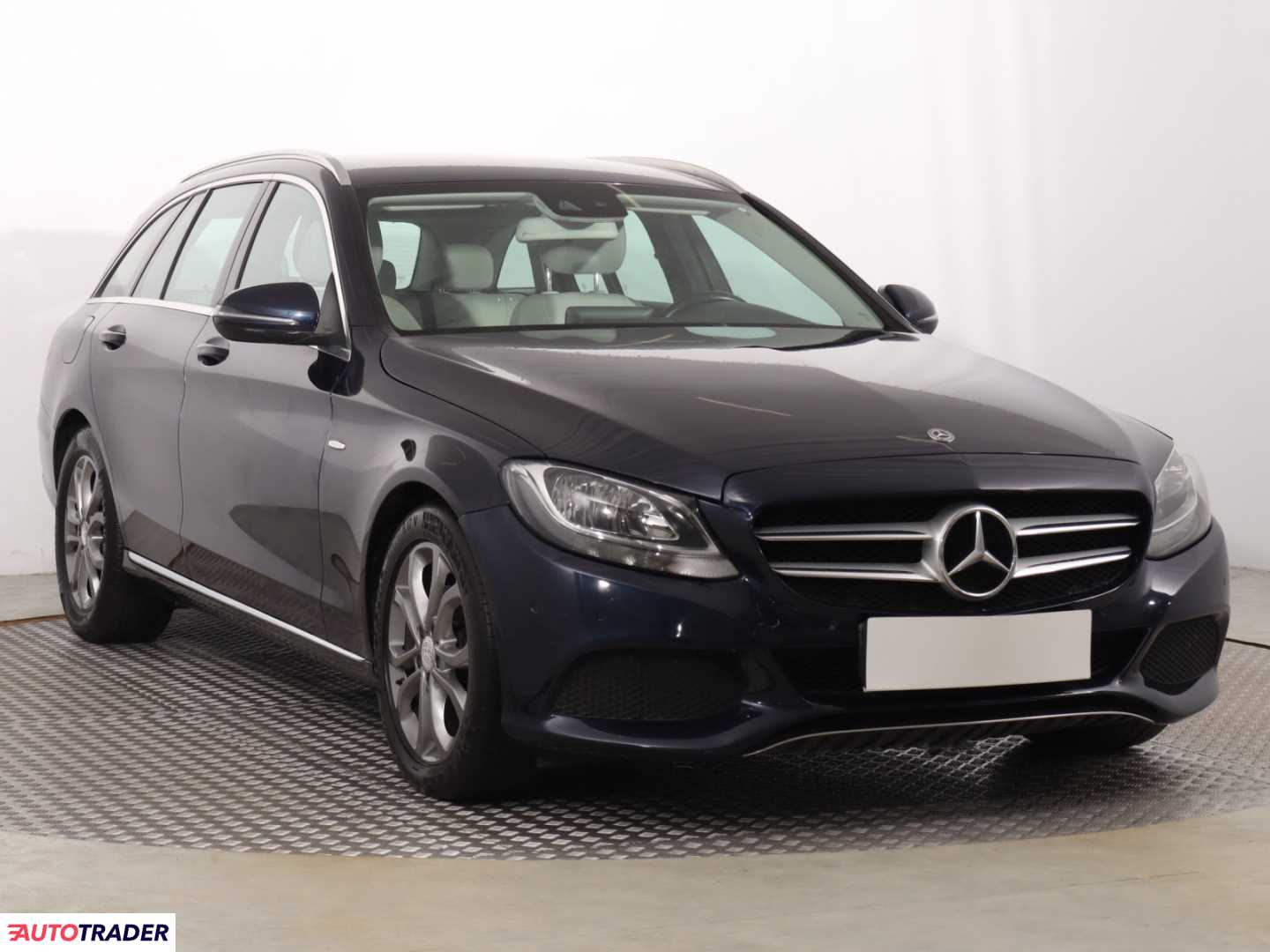 Mercedes C-klasa 2017 1.6 134 KM