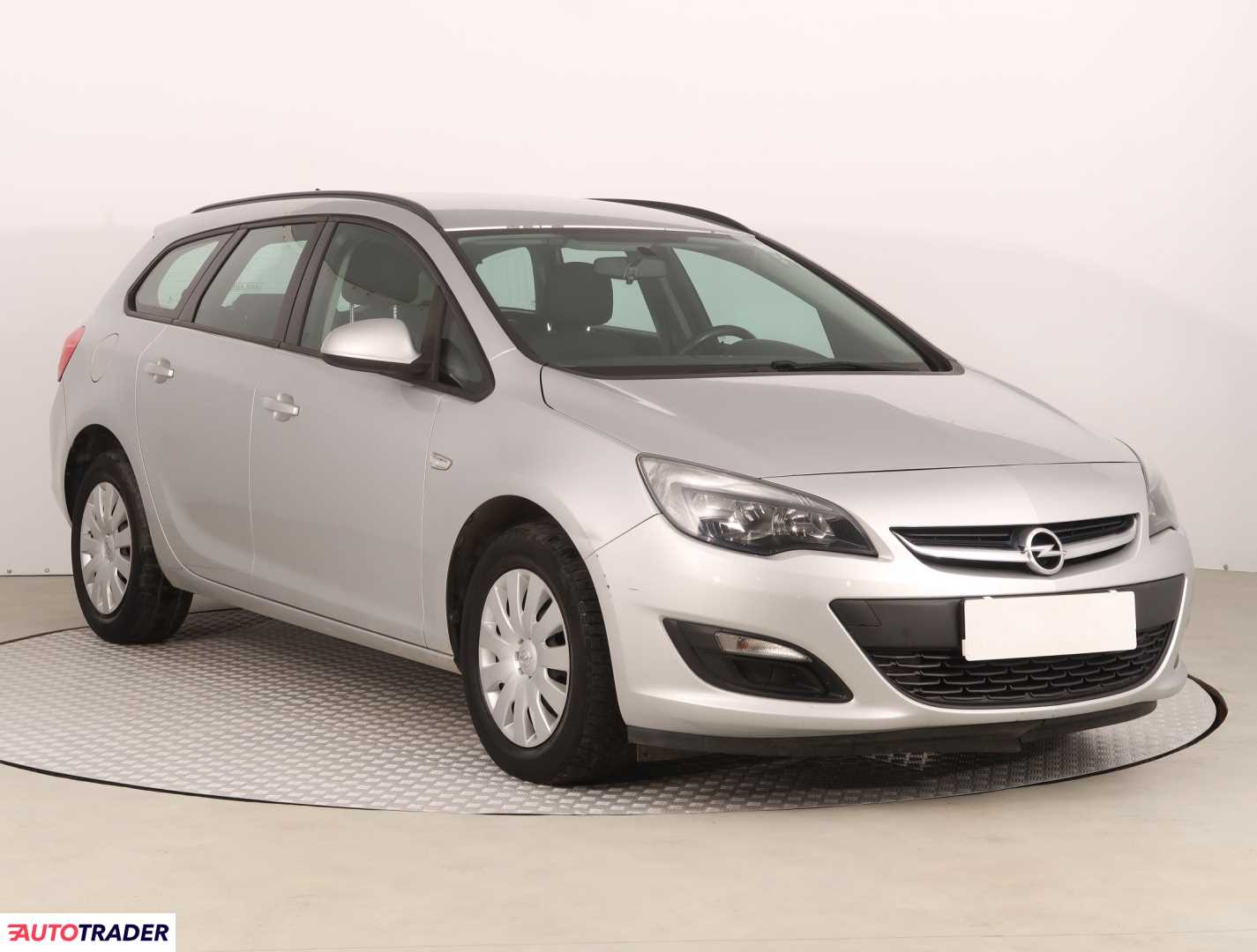 Opel Astra 2015 1.6 108 KM