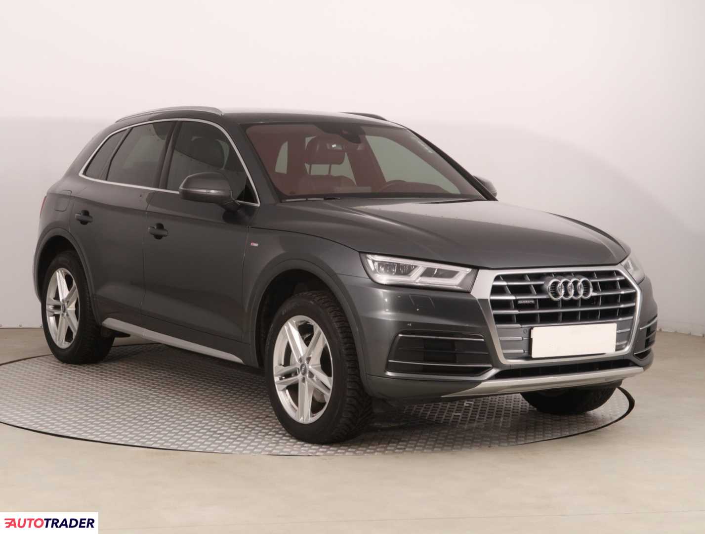 Audi Q5 2.0 187 KM 2017r. (Piaseczno)