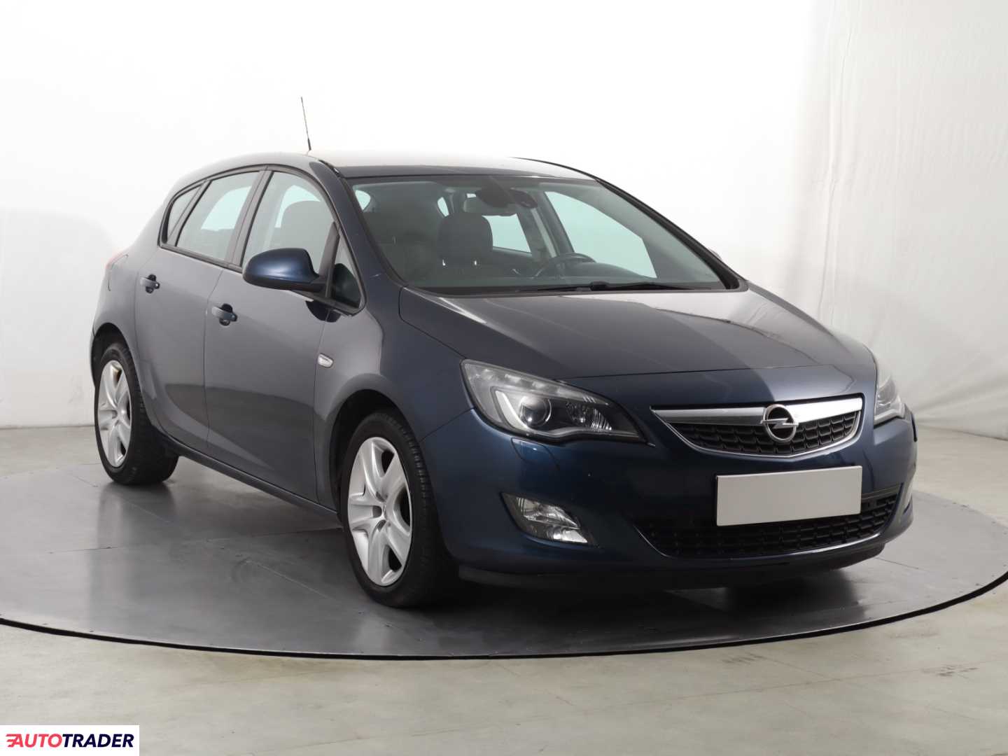 Opel Astra 2010 1.6 113 KM