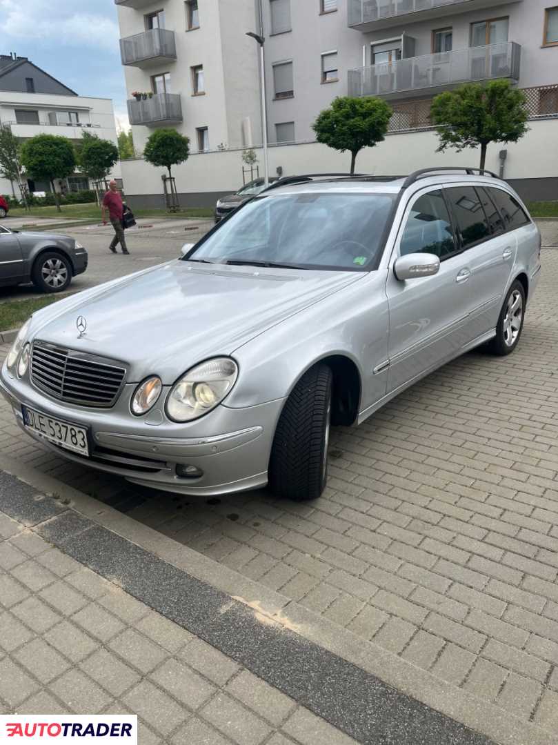 Mercedes E-klasa 2006 3.5 272 KM