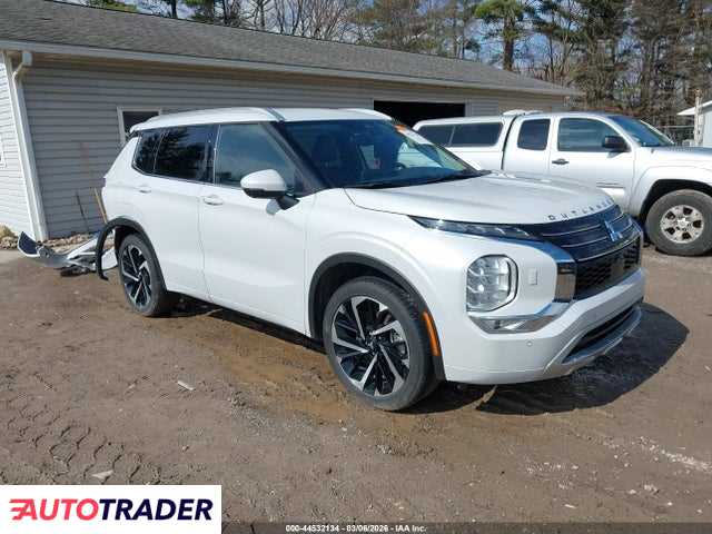 Mitsubishi Outlander 2024 2