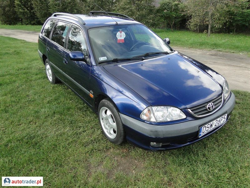 Toyota Avensis 2002 2.0 110 KM Toyota Avensis 2002 2.0 110 KM