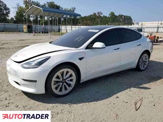 Tesla Model 3 benzyna 2023r. (CHINA GROVE)