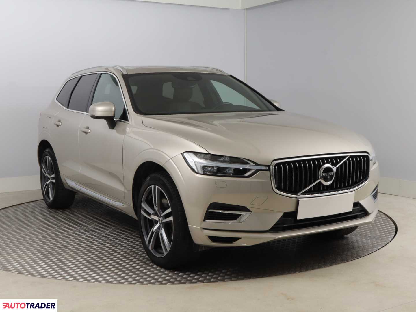 Volvo XC60 2020 2.0 386 KM