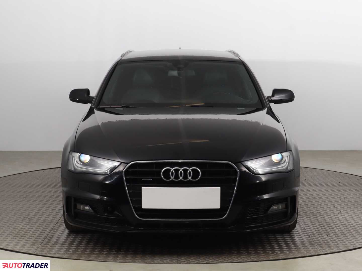 Audi A4 2015 2.0 187 KM