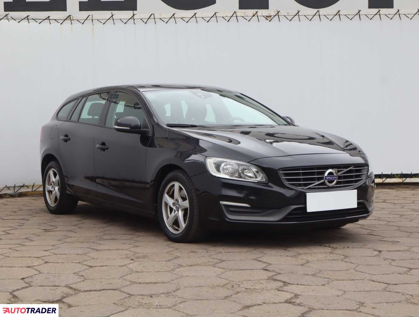 Volvo V60 2014 2.0 178 KM