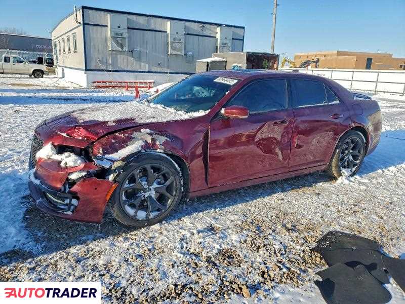 Chrysler 300C 2021 5