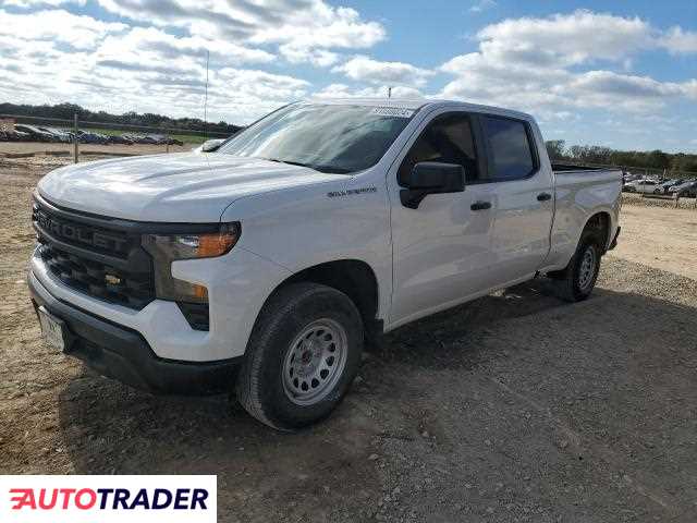 Chevrolet Silverado 5.0 benzyna 2023r. (TANNER)