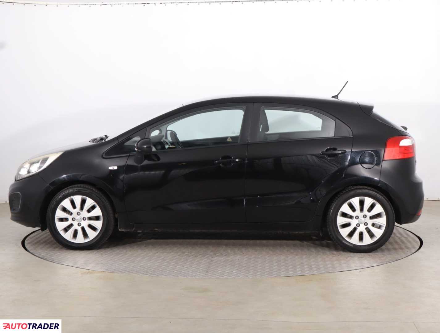 Kia Rio 2012 1.4 107 KM