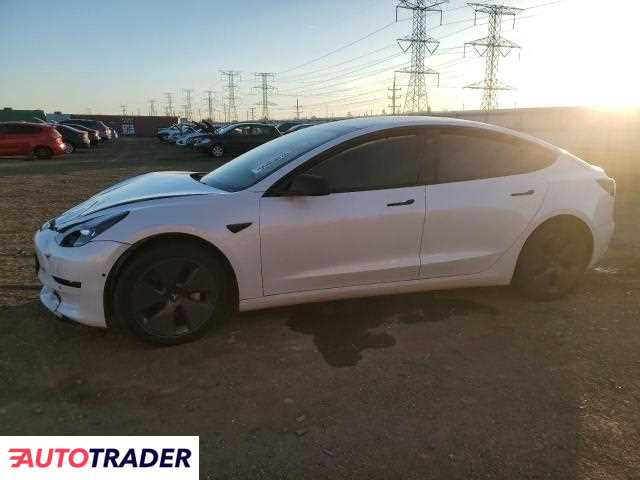 Tesla Model 3 2022