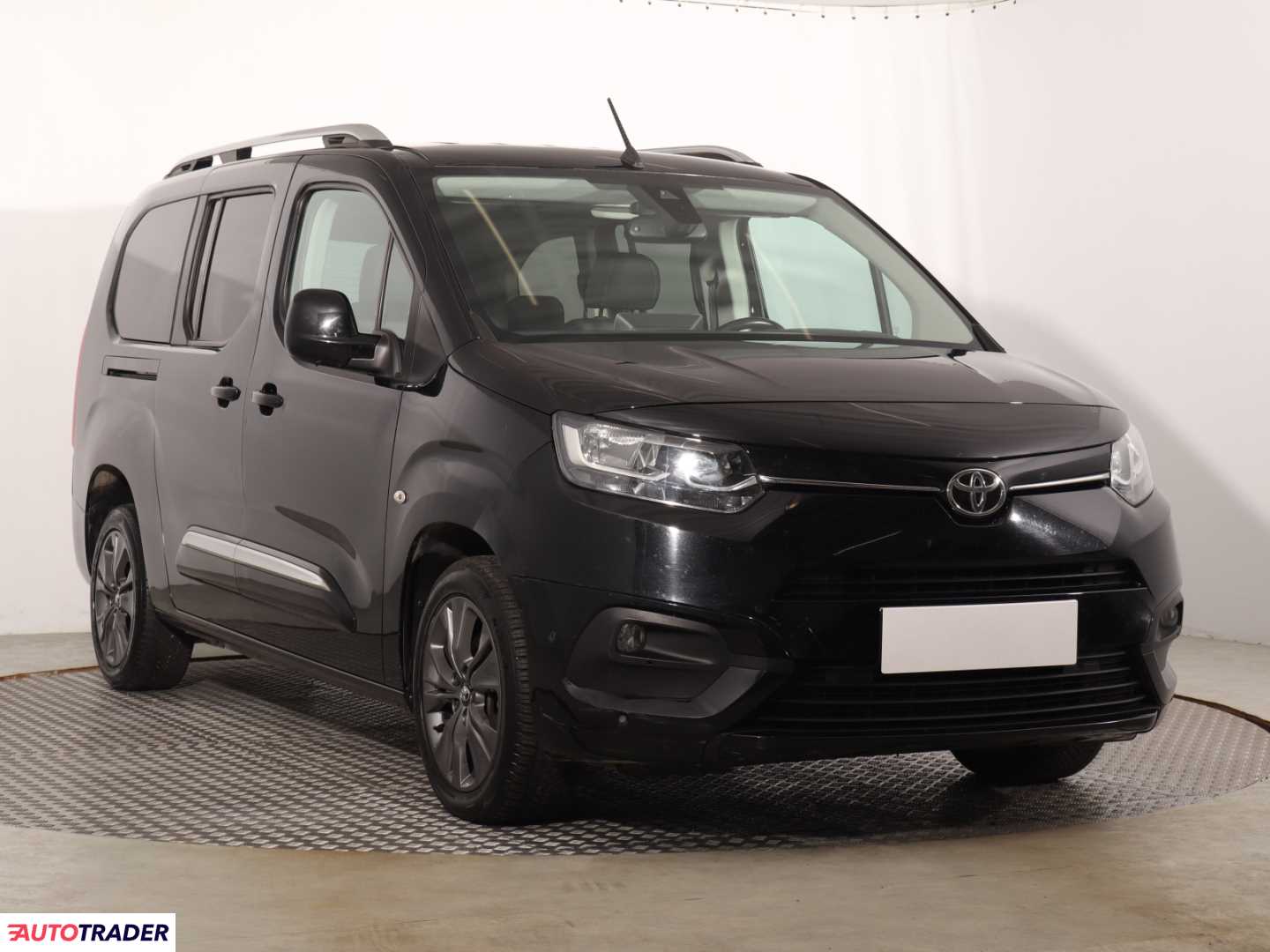 Toyota Pozostałe 2022 1.2 128 KM