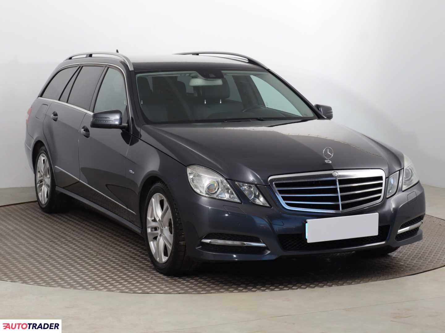Mercedes E-klasa 2012 1.8 181 KM