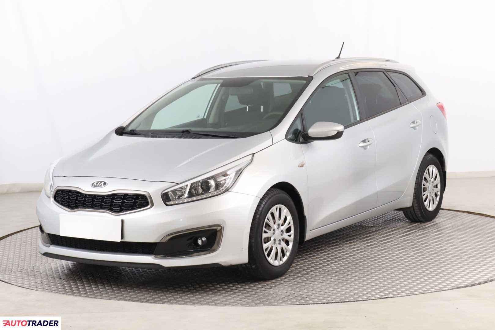 Kia Ceed 2015 1.6 132 KM Kia Ceed 2015 1.6 132 KM