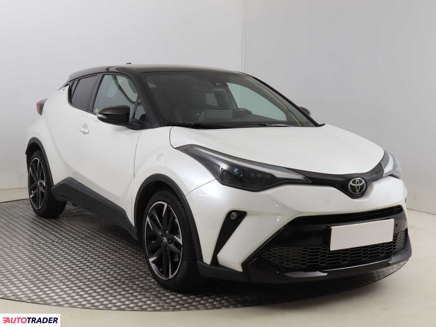 Toyota C-HR 2022 1.8 120 KM