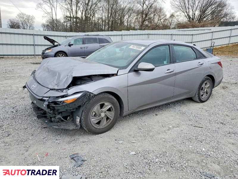 Hyundai Elantra 2025 2