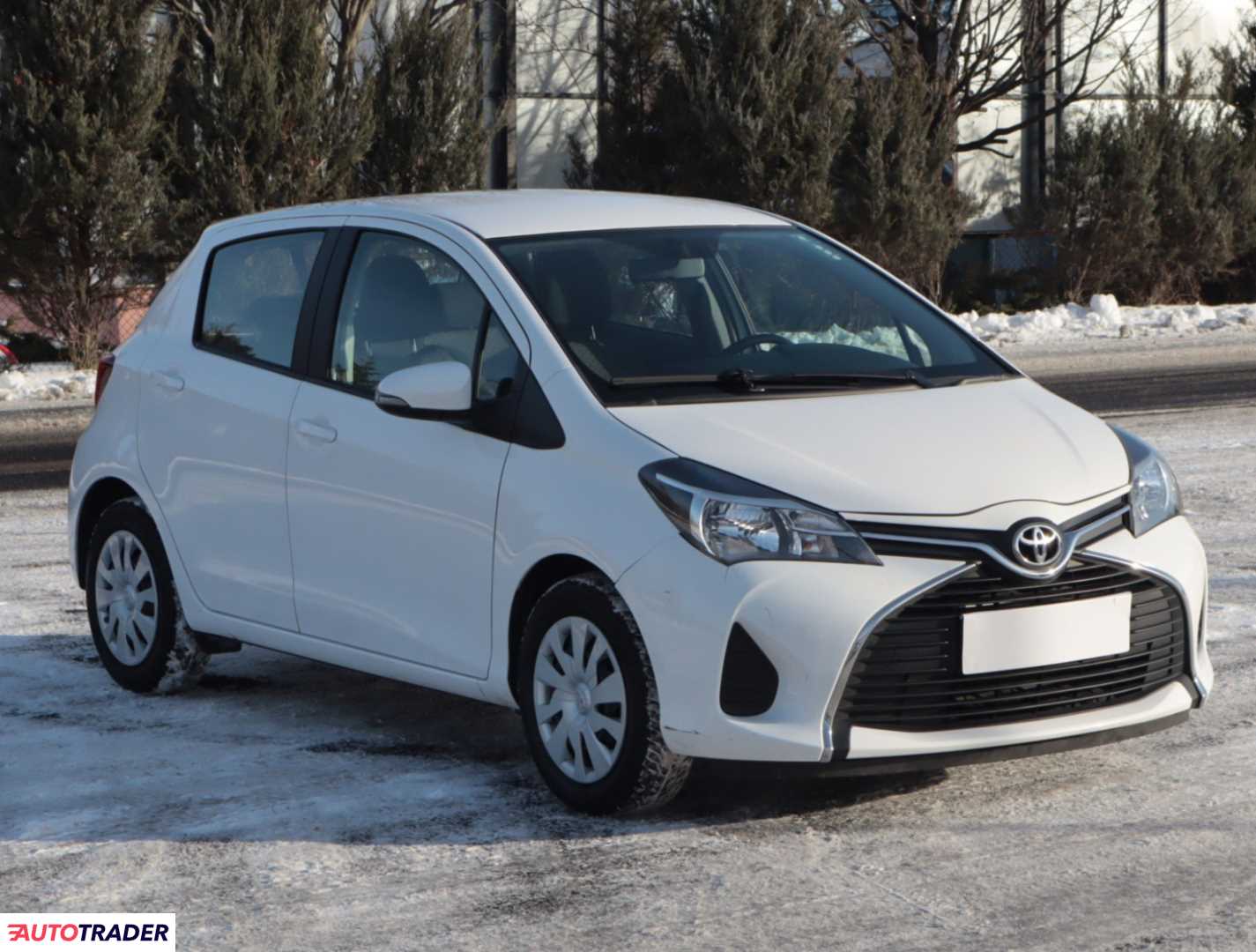 Toyota Yaris 2015 1.0 68 KM